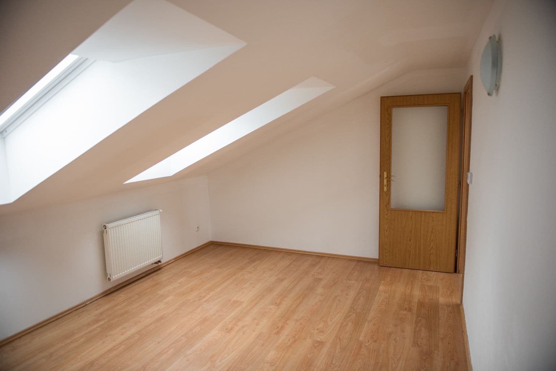 Prenájom bytu 3-izbový 97 m², Velvarská, Horoměřice, Středočeský kraj Prenájom bytu 3-izbový 97 m², Velvarská, Horoměřice, Středočeský kraj