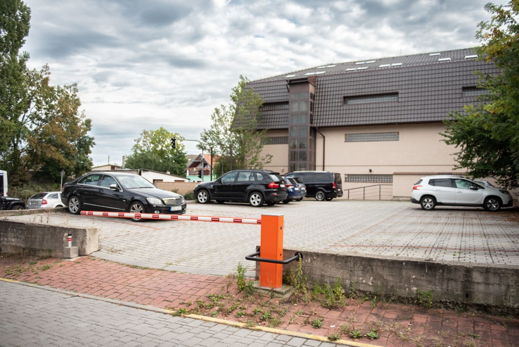 Prenájom bytu 3-izbový 97 m², Velvarská, Horoměřice, Středočeský kraj Prenájom bytu 3-izbový 97 m², Velvarská, Horoměřice, Středočeský kraj