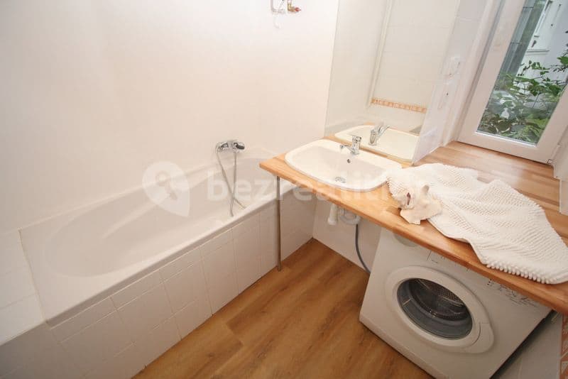 Prenájom bytu 2-izbový 62 m², Kartouzská, Brno, Jihomoravský kraj Prenájom bytu 2-izbový 62 m², Kartouzská, Brno, Jihomoravský kraj