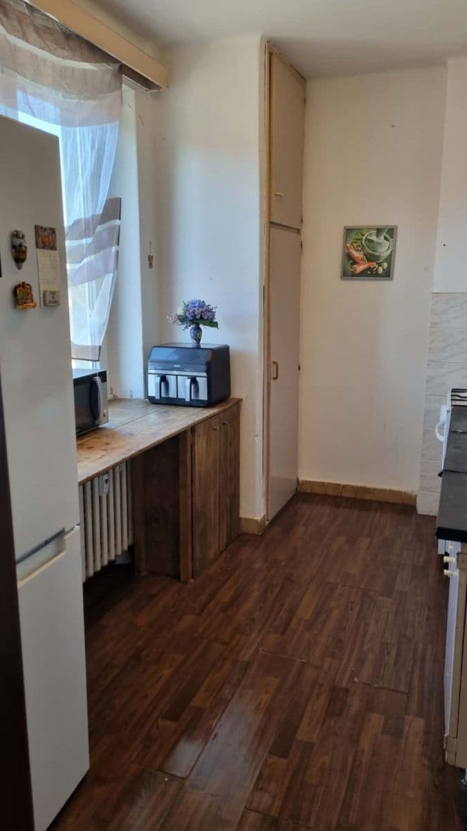 Prenájom bytu 3-izbový 70 m², Čechova, Hradec Králové, Královéhradecký kraj Prenájom bytu 3-izbový 70 m², Čechova, Hradec Králové, Královéhradecký kraj
