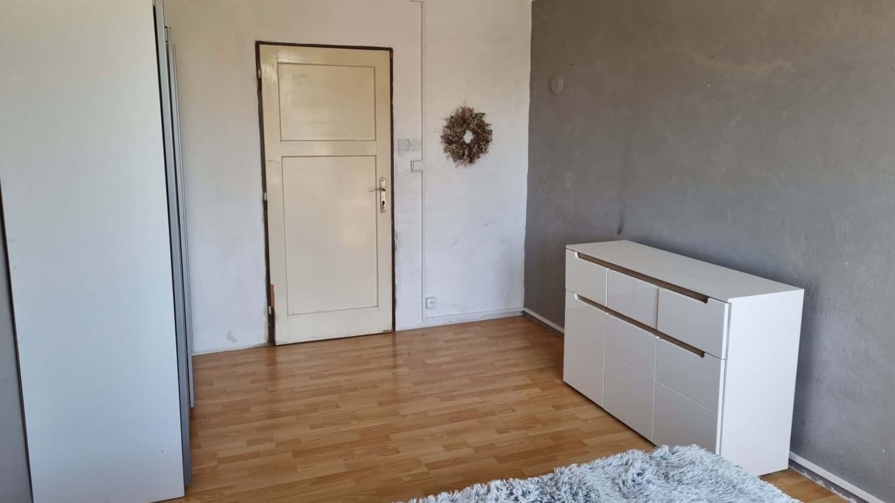 Prenájom bytu 3-izbový 70 m², Čechova, Hradec Králové, Královéhradecký kraj Prenájom bytu 3-izbový 70 m², Čechova, Hradec Králové, Královéhradecký kraj