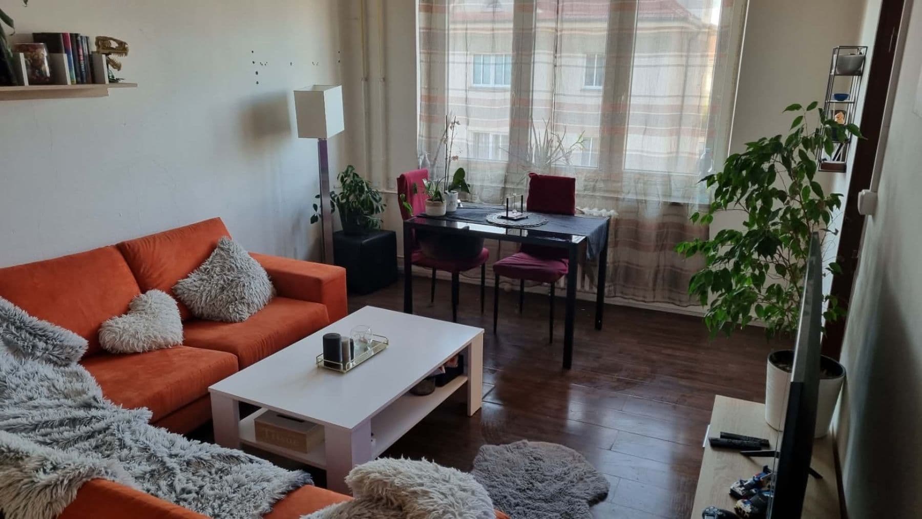 Prenájom bytu 3-izbový 70 m², Čechova, Hradec Králové, Královéhradecký kraj Prenájom bytu 3-izbový 70 m², Čechova, Hradec Králové, Královéhradecký kraj