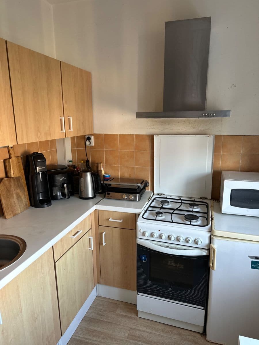 Prenájom bytu 1-izbový 31 m², Svojšovická, Praha, Praha Prenájom bytu 1-izbový 31 m², Svojšovická, Praha, Praha
