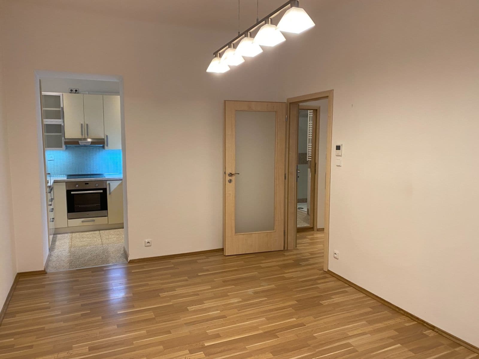 Prenájom bytu 2-izbový 42 m², Kafkova, Praha, Praha Prenájom bytu 2-izbový 42 m², Kafkova, Praha, Praha