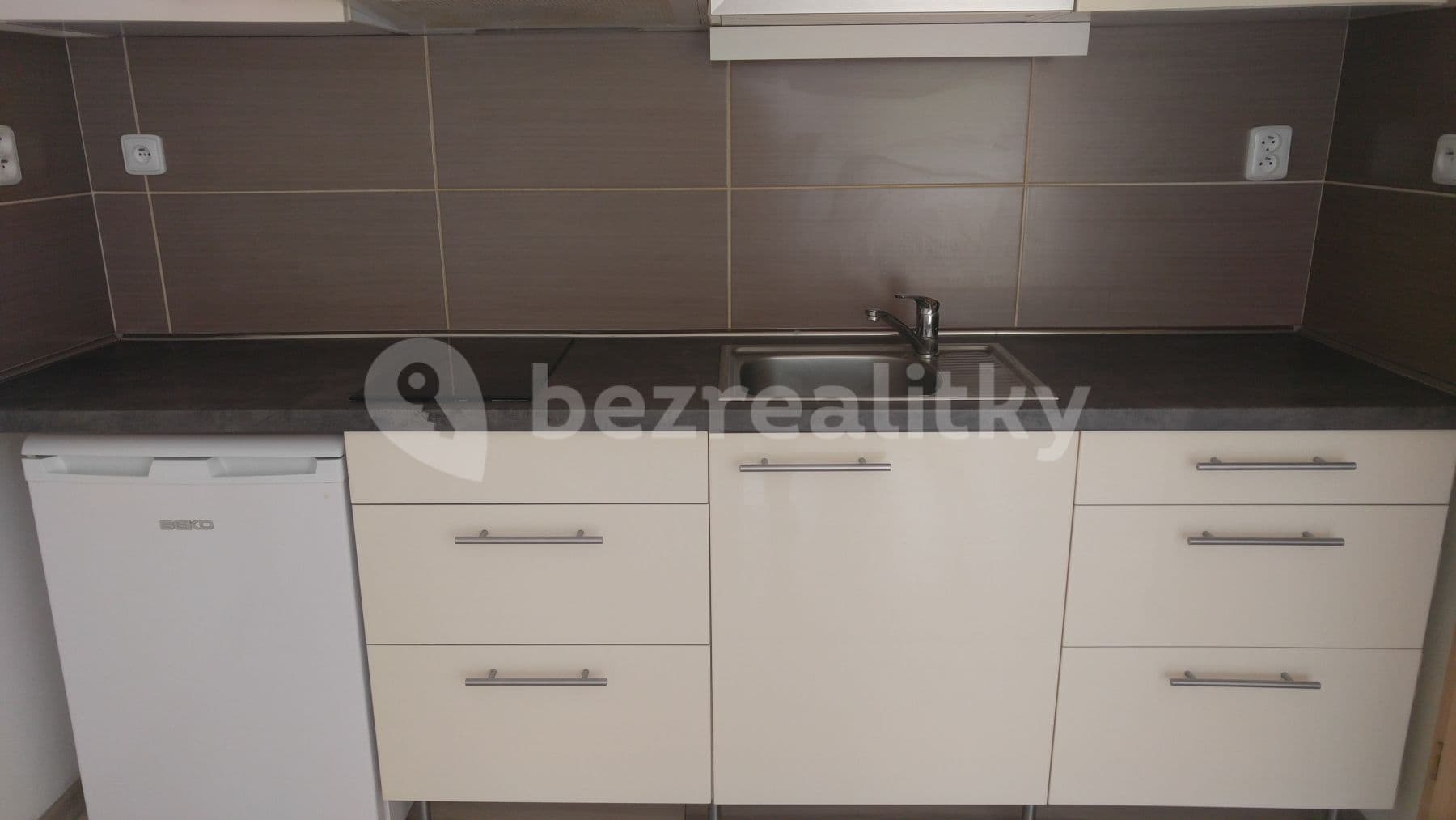 Prenájom bytu 1-izbový 31 m², Bruzovská, Frýdek-Místek, Moravskoslezský kraj Prenájom bytu 1-izbový 31 m², Bruzovská, Frýdek-Místek, Moravskoslezský kraj