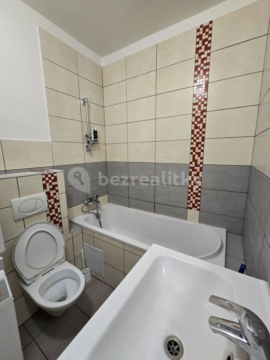 Prenájom bytu 1-izbový 31 m², Bruzovská, Frýdek-Místek, Moravskoslezský kraj Prenájom bytu 1-izbový 31 m², Bruzovská, Frýdek-Místek, Moravskoslezský kraj