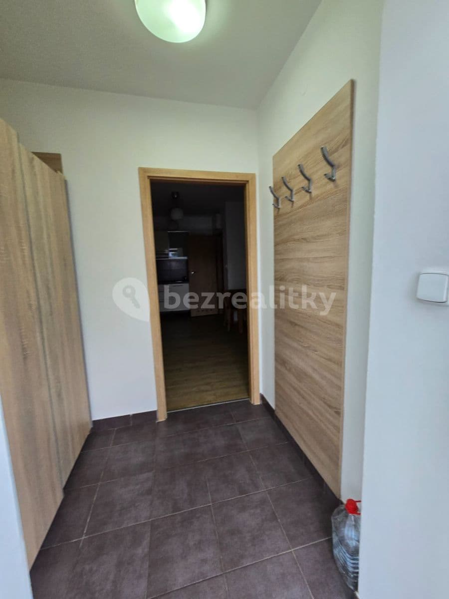 Prenájom bytu 1-izbový 31 m², Bruzovská, Frýdek-Místek, Moravskoslezský kraj Prenájom bytu 1-izbový 31 m², Bruzovská, Frýdek-Místek, Moravskoslezský kraj