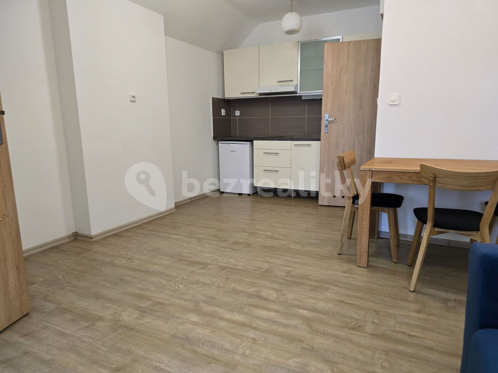 Prenájom bytu 1-izbový 31 m², Bruzovská, Frýdek-Místek, Moravskoslezský kraj Prenájom bytu 1-izbový 31 m², Bruzovská, Frýdek-Místek, Moravskoslezský kraj