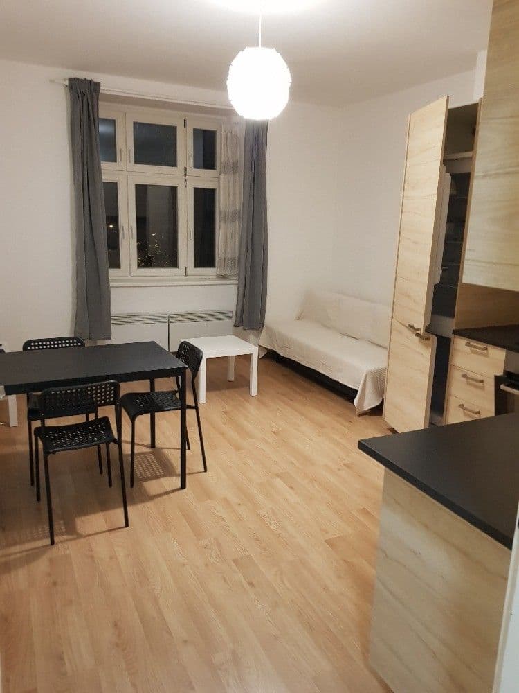 Prenájom bytu 2-izbový 44 m², Jana Želivského, Praha, Praha Prenájom bytu 2-izbový 44 m², Jana Želivského, Praha, Praha