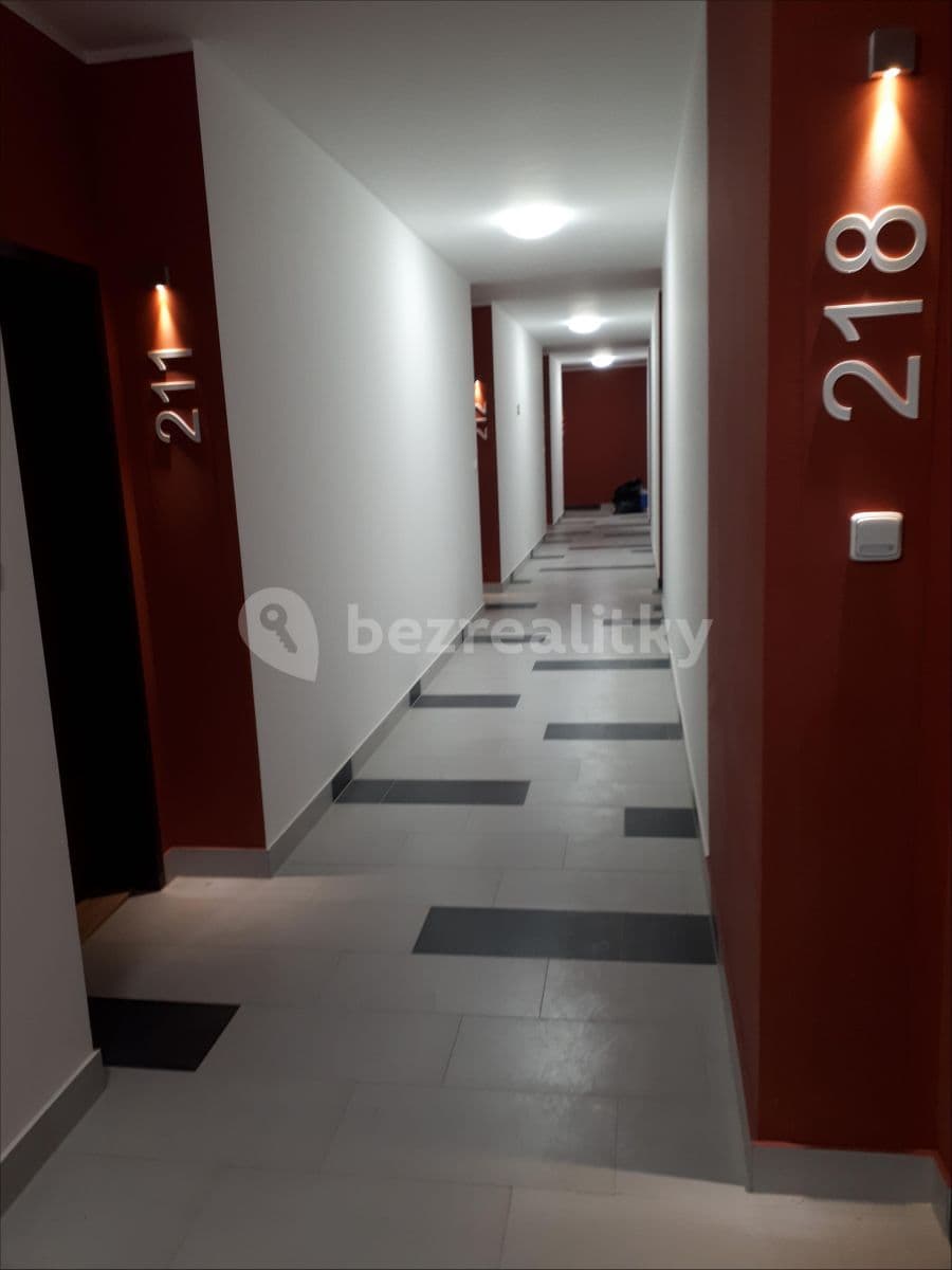 Prenájom bytu 2-izbový 54 m², Kardausova, Praha, Praha Prenájom bytu 2-izbový 54 m², Kardausova, Praha, Praha