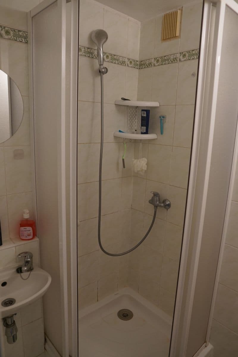 Prenájom bytu 1-izbový 35 m², Sokolovská, Plzeň, Plzeňský kraj Prenájom bytu 1-izbový 35 m², Sokolovská, Plzeň, Plzeňský kraj