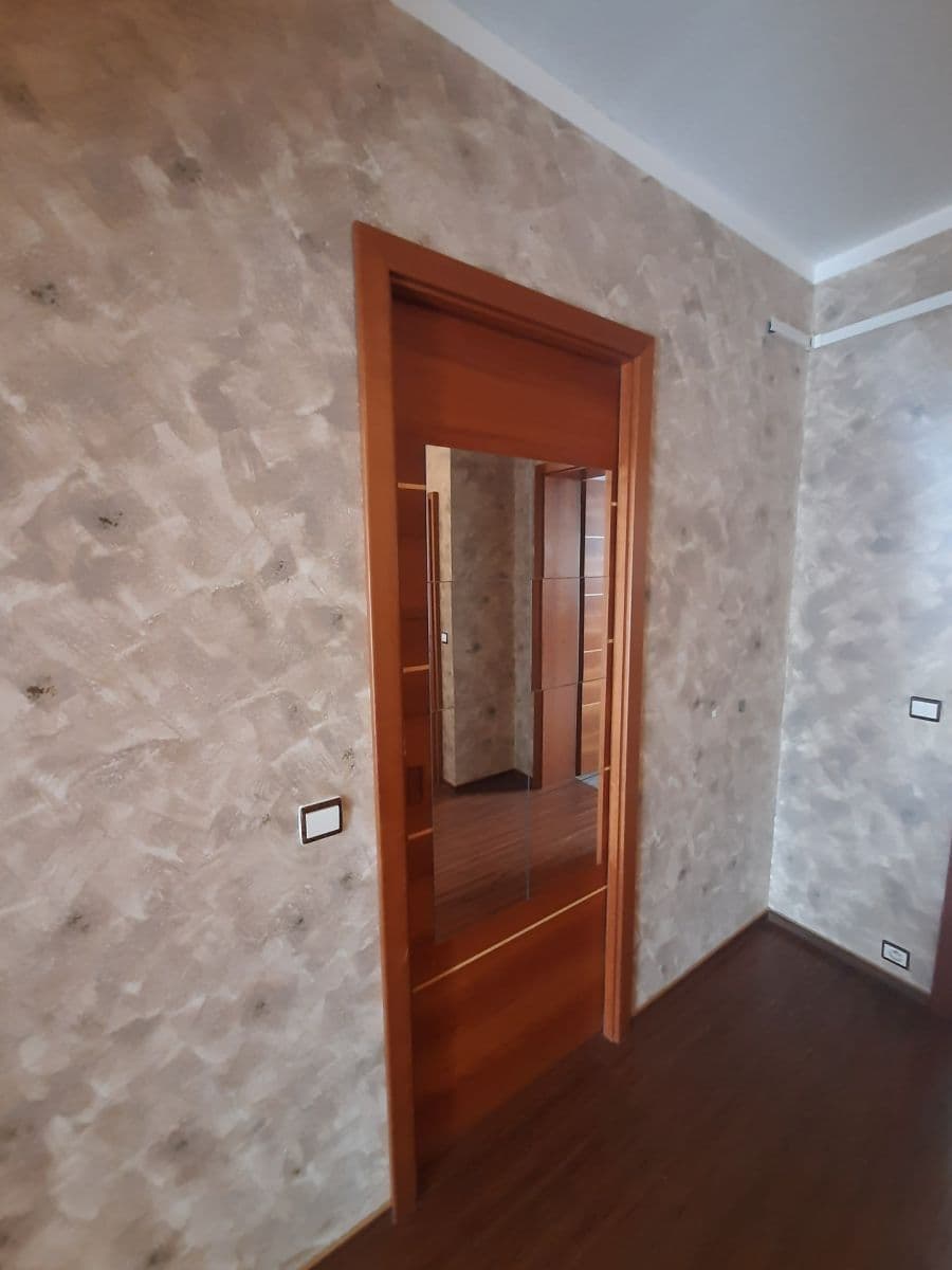 Prenájom bytu 4-izbový 97 m², Přemyšlenská, Praha, Praha Prenájom bytu 4-izbový 97 m², Přemyšlenská, Praha, Praha