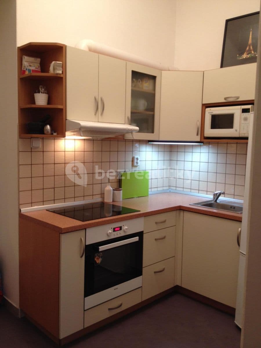Prenájom bytu 2-izbový 45 m², Jaselská, Praha, Praha Prenájom bytu 2-izbový 45 m², Jaselská, Praha, Praha