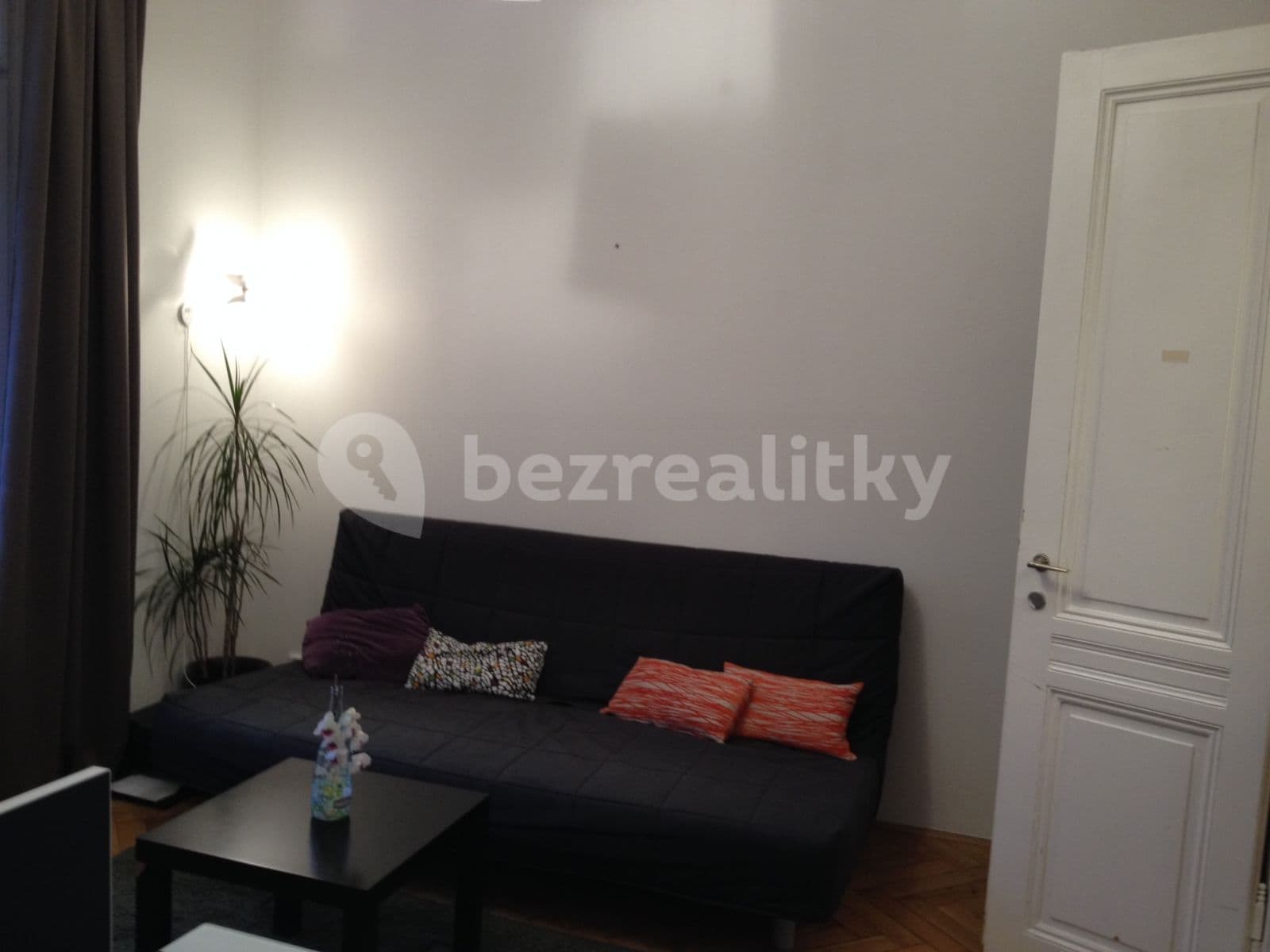 Prenájom bytu 2-izbový 45 m², Jaselská, Praha, Praha Prenájom bytu 2-izbový 45 m², Jaselská, Praha, Praha