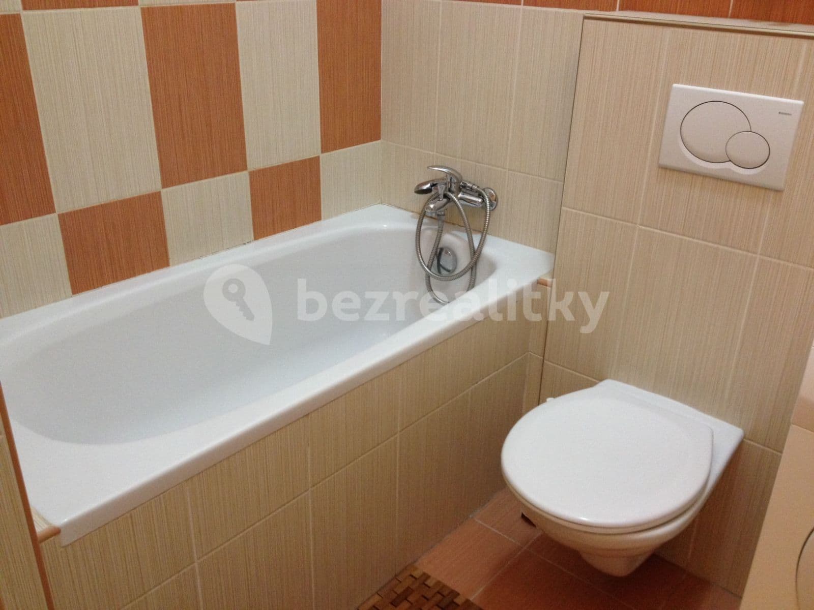 Prenájom bytu 2-izbový 45 m², Jaselská, Praha, Praha Prenájom bytu 2-izbový 45 m², Jaselská, Praha, Praha