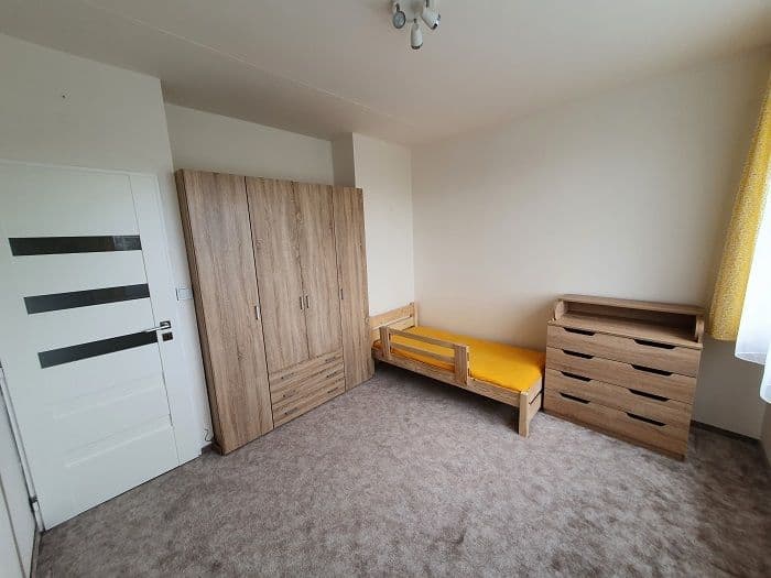 Prenájom bytu 4-izbový 85 m², Mimoňská, Praha, Praha Prenájom bytu 4-izbový 85 m², Mimoňská, Praha, Praha