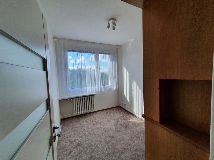 Prenájom bytu 4-izbový 85 m², Mimoňská, Praha, Praha Prenájom bytu 4-izbový 85 m², Mimoňská, Praha, Praha