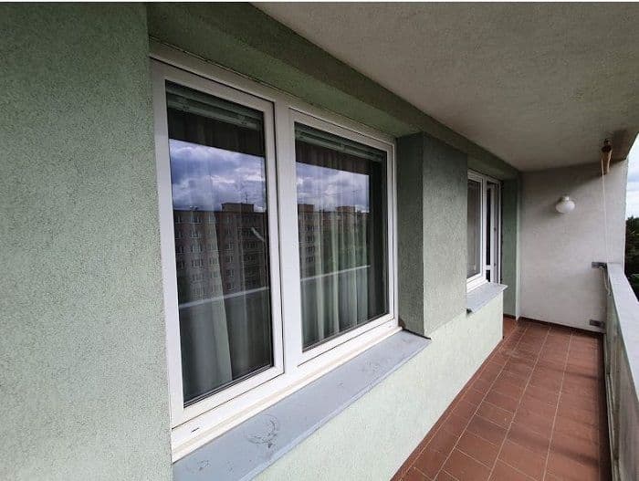 Prenájom bytu 4-izbový 85 m², Mimoňská, Praha, Praha Prenájom bytu 4-izbový 85 m², Mimoňská, Praha, Praha