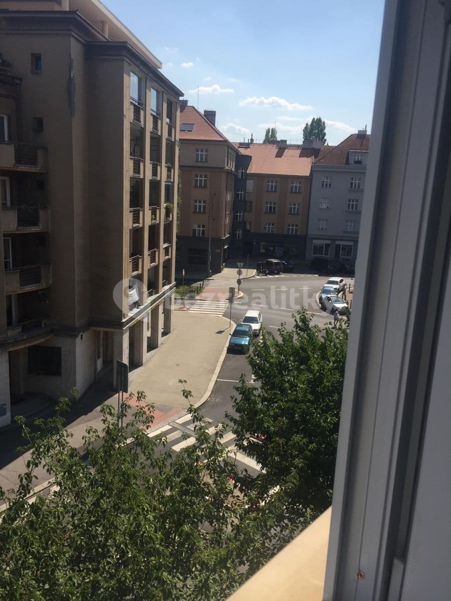 Prenájom bytu 2-izbový 88 m², Koulova, Praha, Praha Prenájom bytu 2-izbový 88 m², Koulova, Praha, Praha