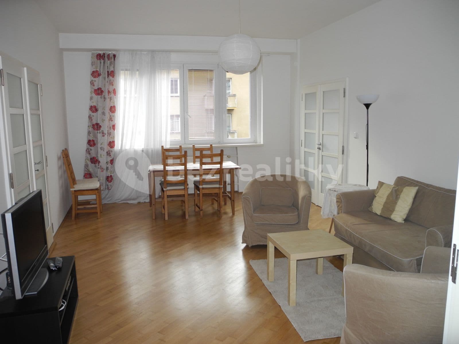 Prenájom bytu 2-izbový 88 m², Koulova, Praha, Praha Prenájom bytu 2-izbový 88 m², Koulova, Praha, Praha