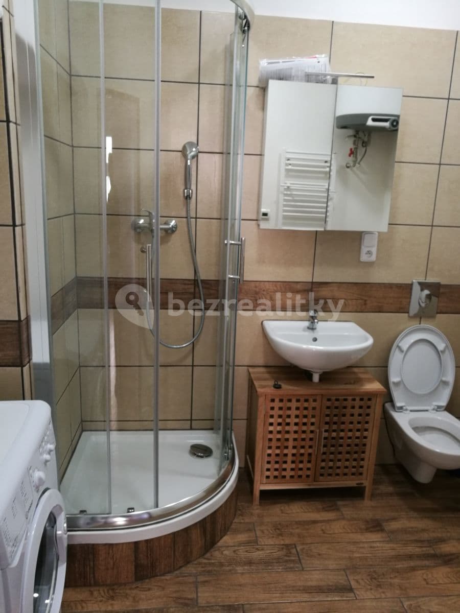 Prenájom bytu 1-izbový 30 m², Pod Vítkovem, Praha, Praha Prenájom bytu 1-izbový 30 m², Pod Vítkovem, Praha, Praha