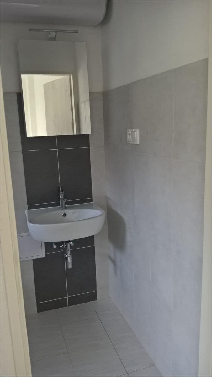 Prenájom bytu 2-izbový 53 m², Pod stanicí, Praha, Praha Prenájom bytu 2-izbový 53 m², Pod stanicí, Praha, Praha