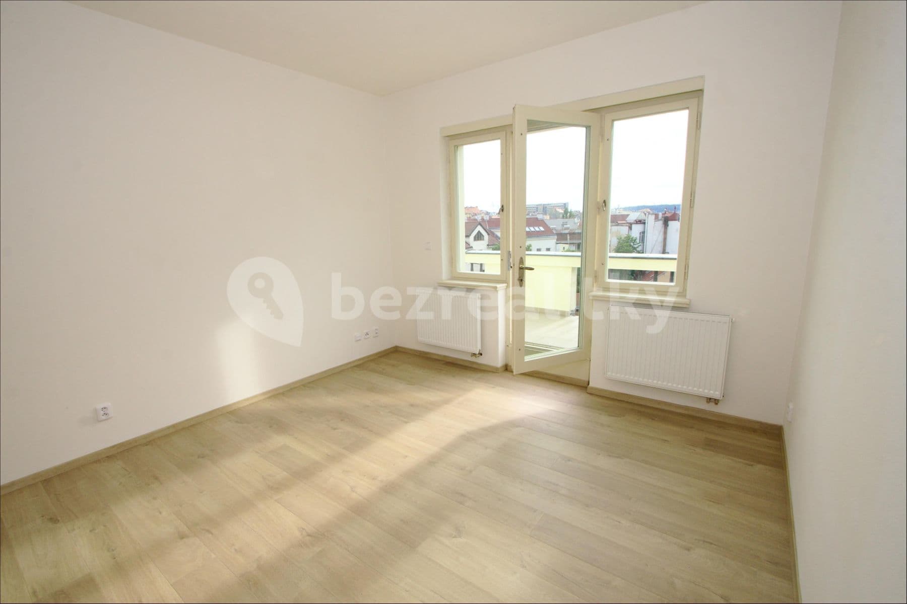Prenájom bytu 2-izbový 80 m², Hartigova, Praha, Praha Prenájom bytu 2-izbový 80 m², Hartigova, Praha, Praha