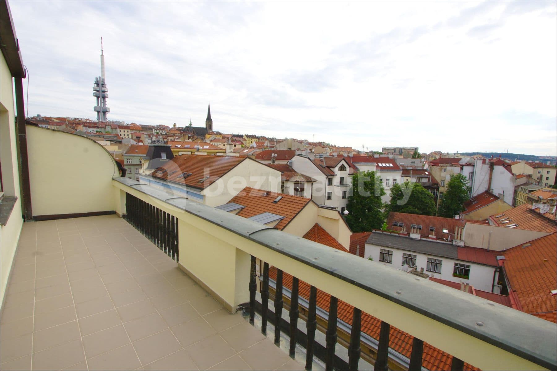 Prenájom bytu 2-izbový 80 m², Hartigova, Praha, Praha Prenájom bytu 2-izbový 80 m², Hartigova, Praha, Praha