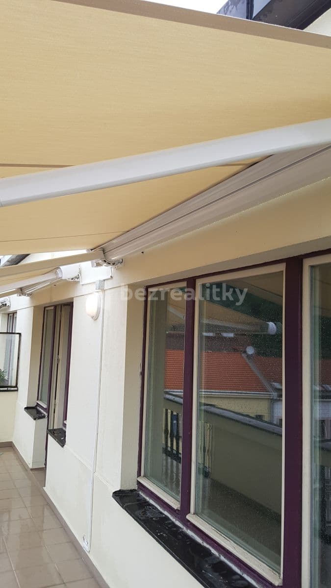 Prenájom bytu 2-izbový 80 m², Hartigova, Praha, Praha Prenájom bytu 2-izbový 80 m², Hartigova, Praha, Praha