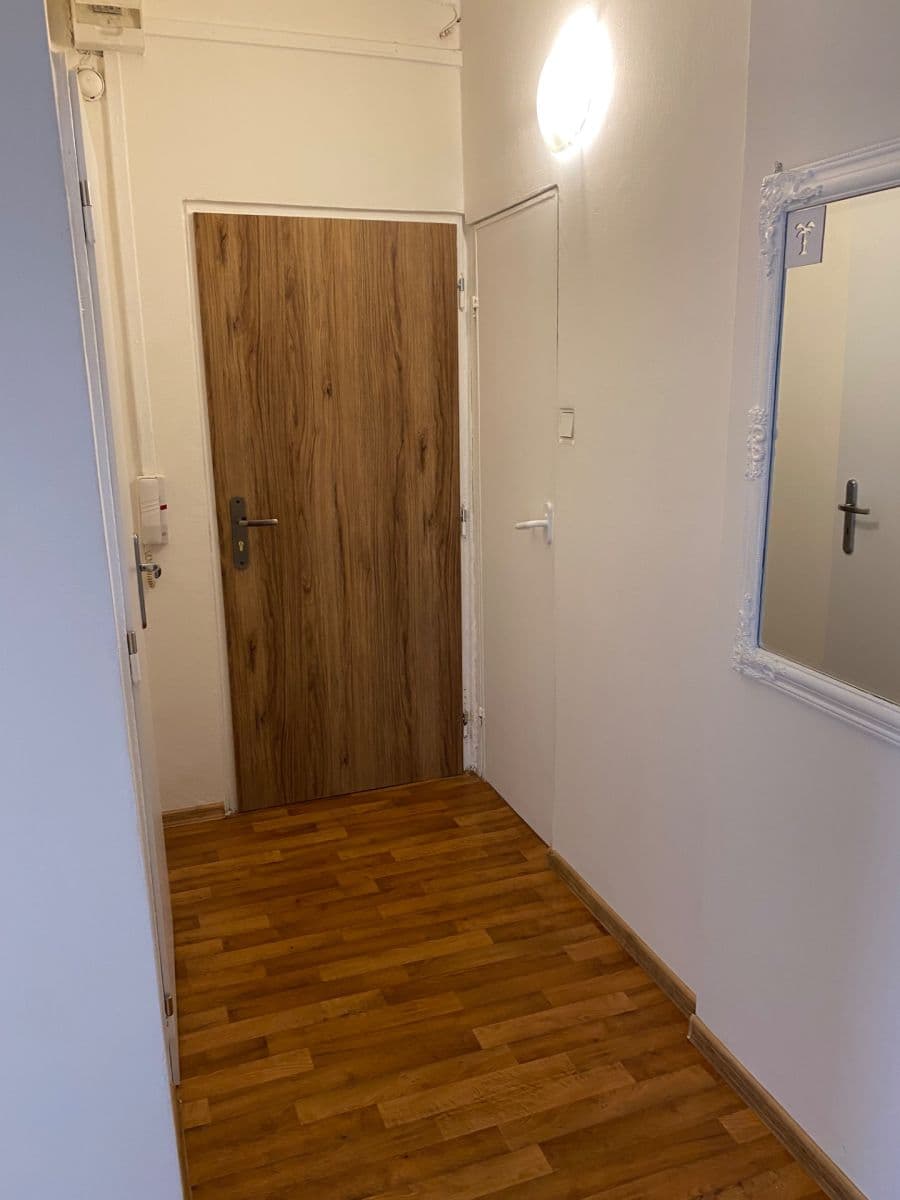 Prenájom bytu 1-izbový 50 m², Oblouková, Děčín, Ústecký kraj Prenájom bytu 1-izbový 50 m², Oblouková, Děčín, Ústecký kraj