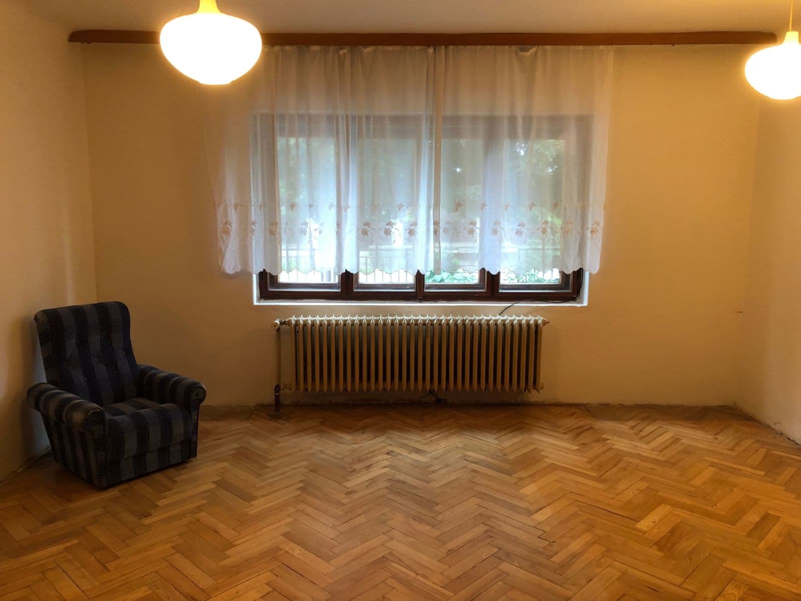 Prenájom domu 80 m², pozemok 380 m², Spořická, Praha, Praha Prenájom domu 80 m², pozemok 380 m², Spořická, Praha, Praha
