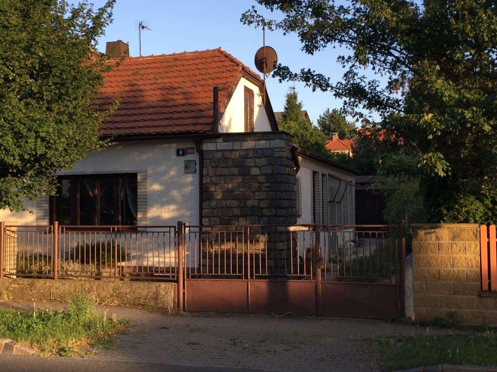 Prenájom domu 80 m², pozemok 380 m², Spořická, Praha, Praha Prenájom domu 80 m², pozemok 380 m², Spořická, Praha, Praha