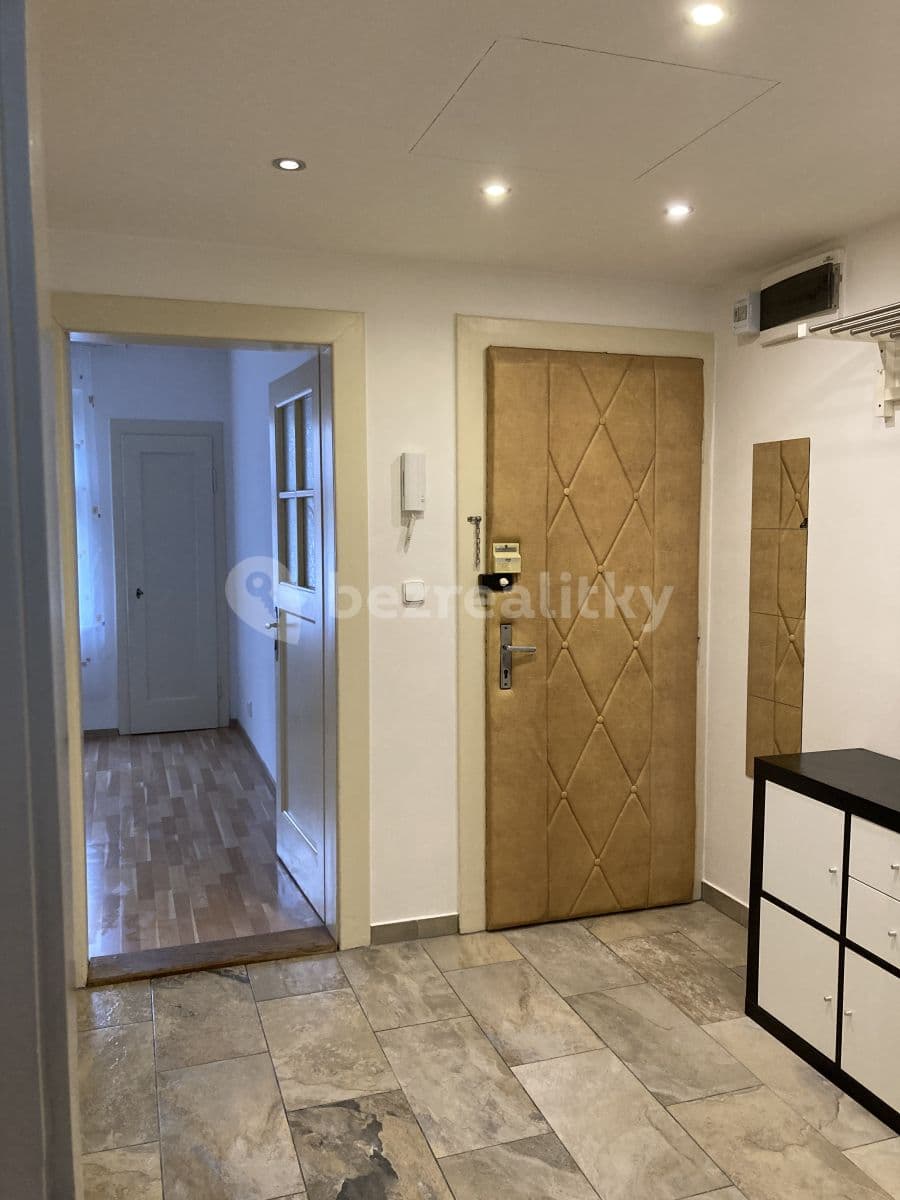 Prenájom bytu 2-izbový 42 m², Malínská, Praha, Praha Prenájom bytu 2-izbový 42 m², Malínská, Praha, Praha