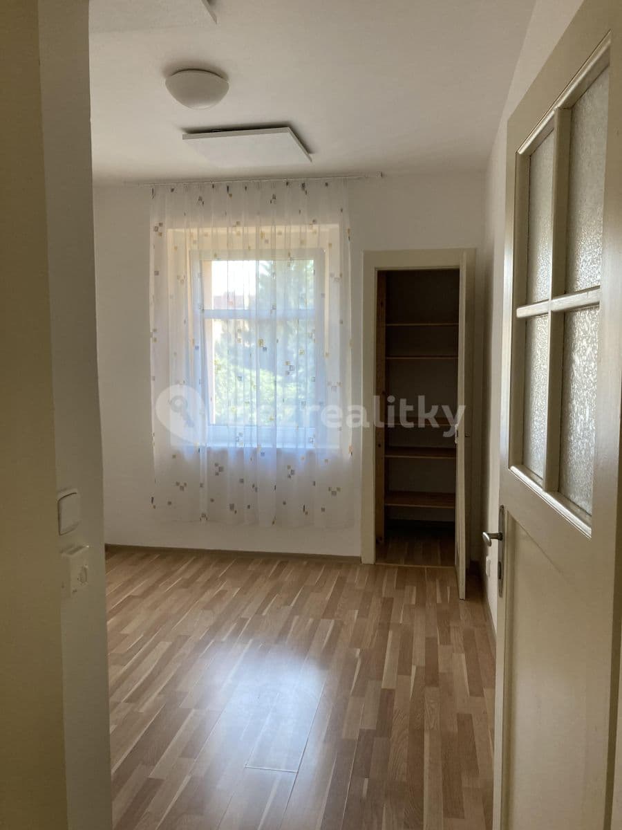 Prenájom bytu 2-izbový 42 m², Malínská, Praha, Praha Prenájom bytu 2-izbový 42 m², Malínská, Praha, Praha