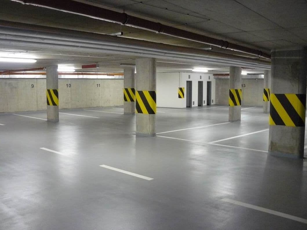 Prenájom garáže 12 m², Sluneční náměstí, Praha, Praha Prenájom garáže 12 m², Sluneční náměstí, Praha, Praha