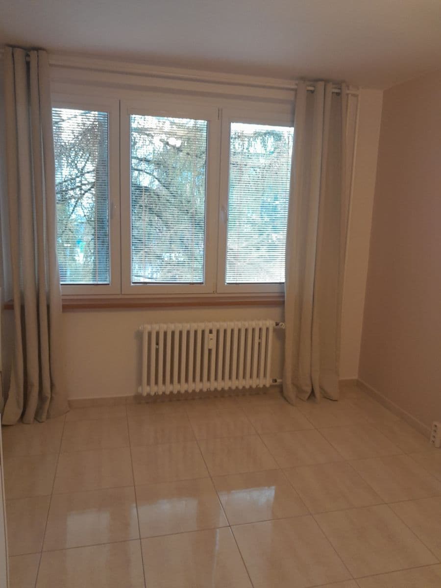 Prenájom bytu 1-izbový 32 m², Kosíkova, Brno, Jihomoravský kraj Prenájom bytu 1-izbový 32 m², Kosíkova, Brno, Jihomoravský kraj