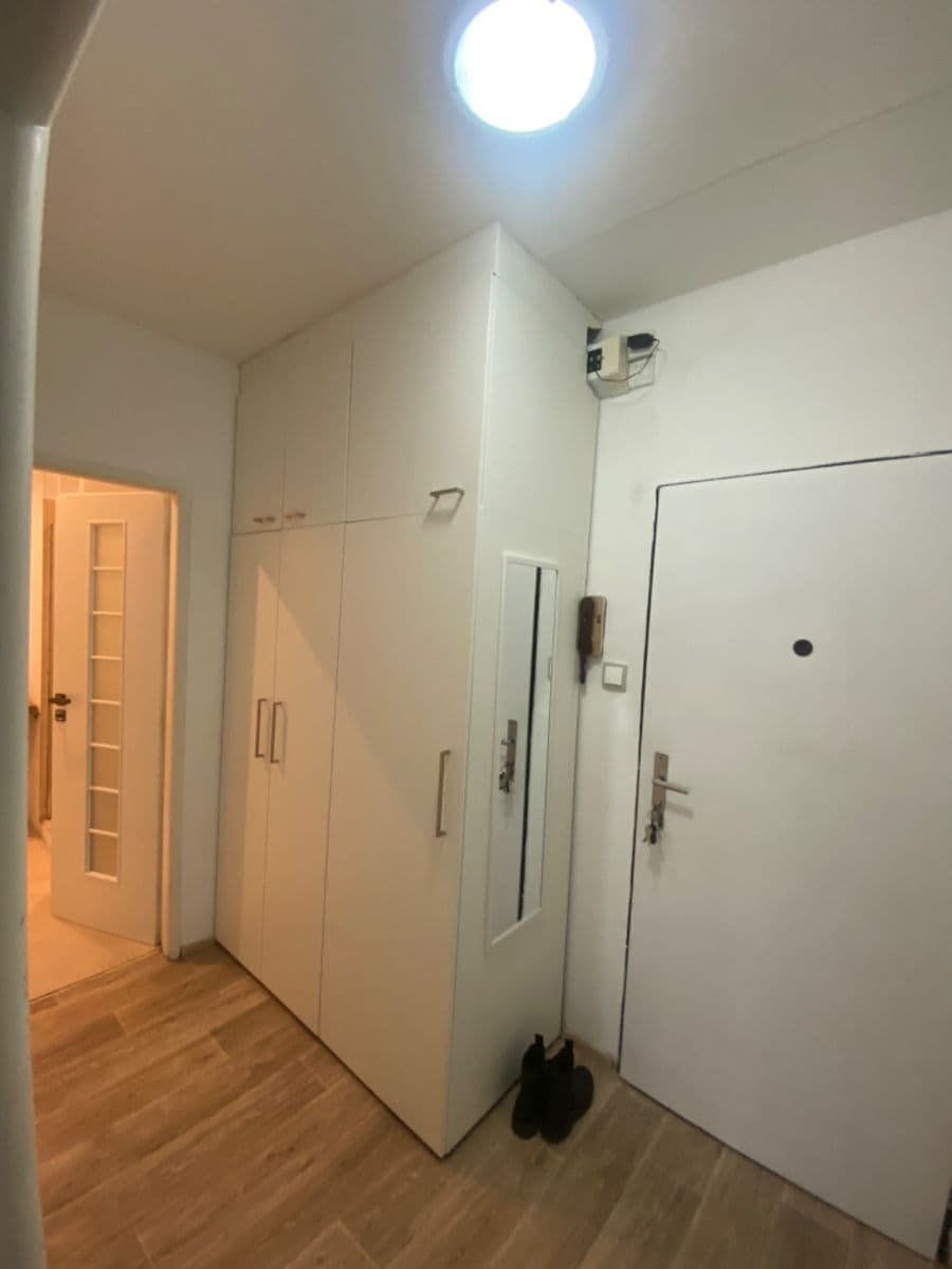 Prenájom bytu 1-izbový 37 m², Sládkovičova, Praha, Praha Prenájom bytu 1-izbový 37 m², Sládkovičova, Praha, Praha