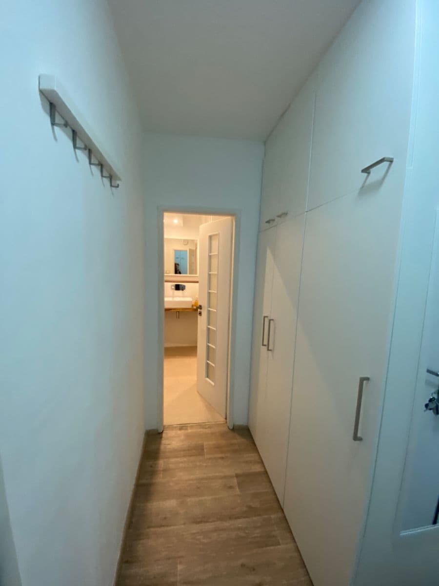 Prenájom bytu 1-izbový 37 m², Sládkovičova, Praha, Praha Prenájom bytu 1-izbový 37 m², Sládkovičova, Praha, Praha