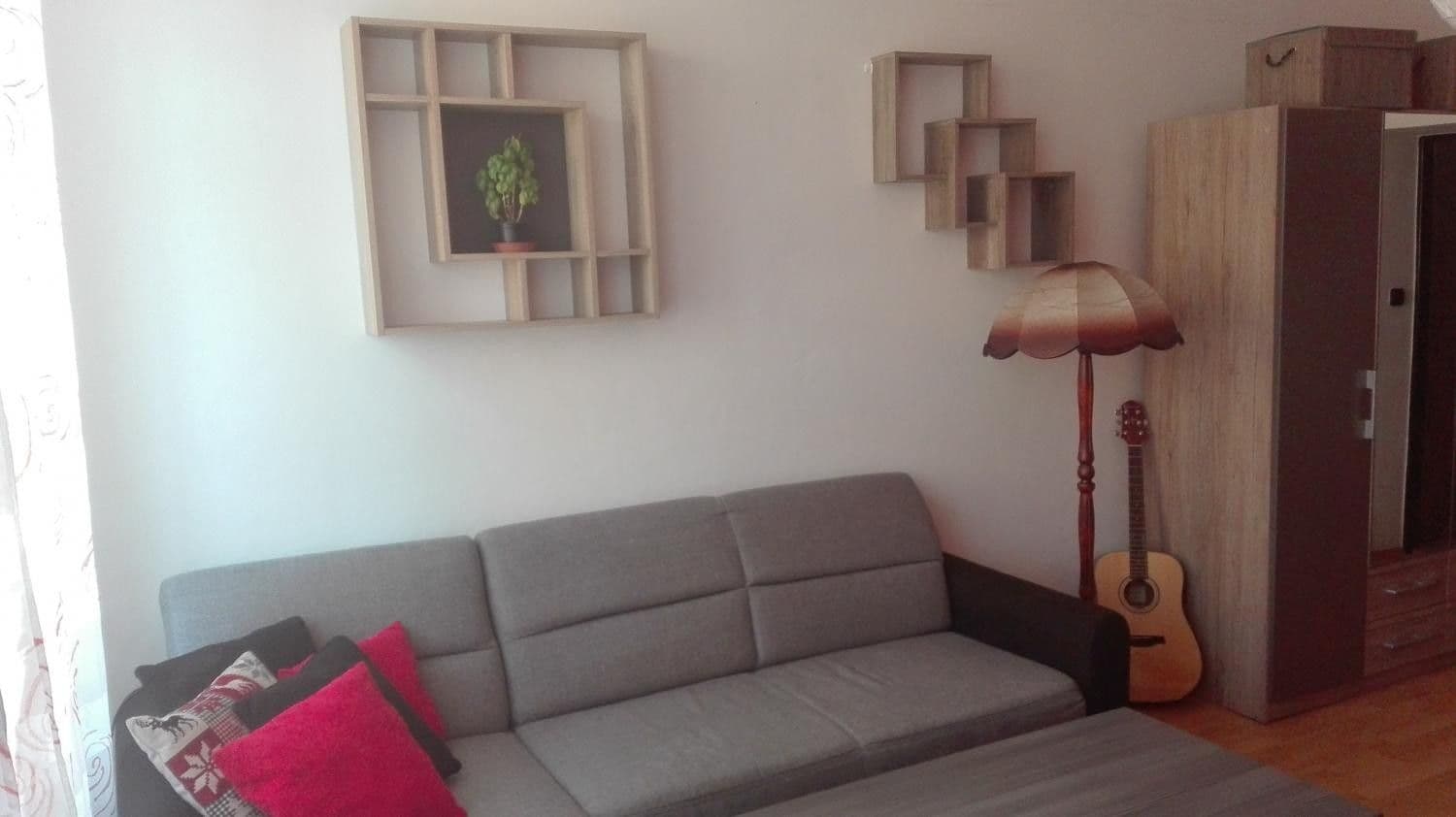 Prenájom bytu 1-izbový 37 m², Tomkova, Olomouc, Olomoucký kraj Prenájom bytu 1-izbový 37 m², Tomkova, Olomouc, Olomoucký kraj