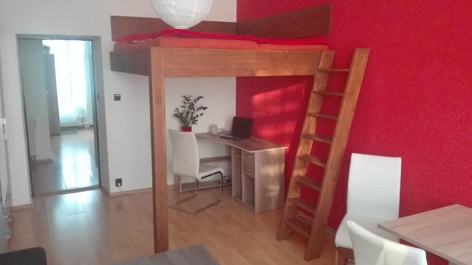 Prenájom bytu 1-izbový 37 m², Tomkova, Olomouc, Olomoucký kraj Prenájom bytu 1-izbový 37 m², Tomkova, Olomouc, Olomoucký kraj