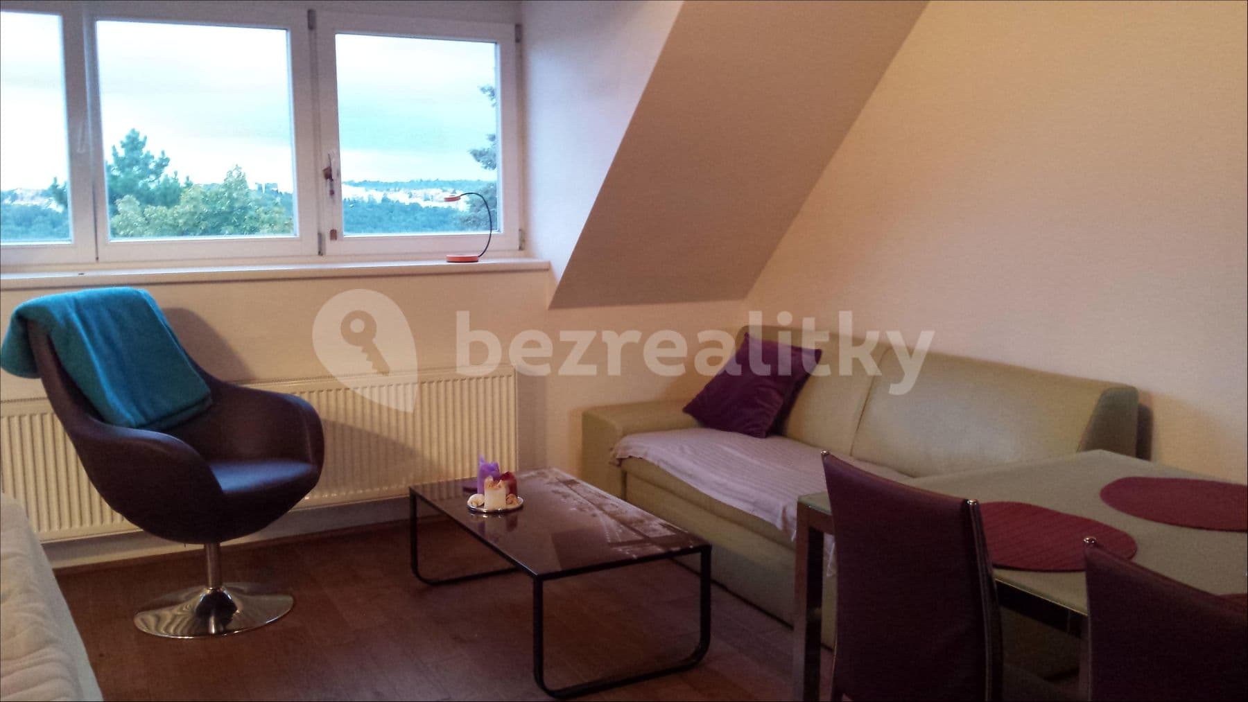 Prenájom bytu 2-izbový 70 m², Na Vršku, Praha, Praha Prenájom bytu 2-izbový 70 m², Na Vršku, Praha, Praha