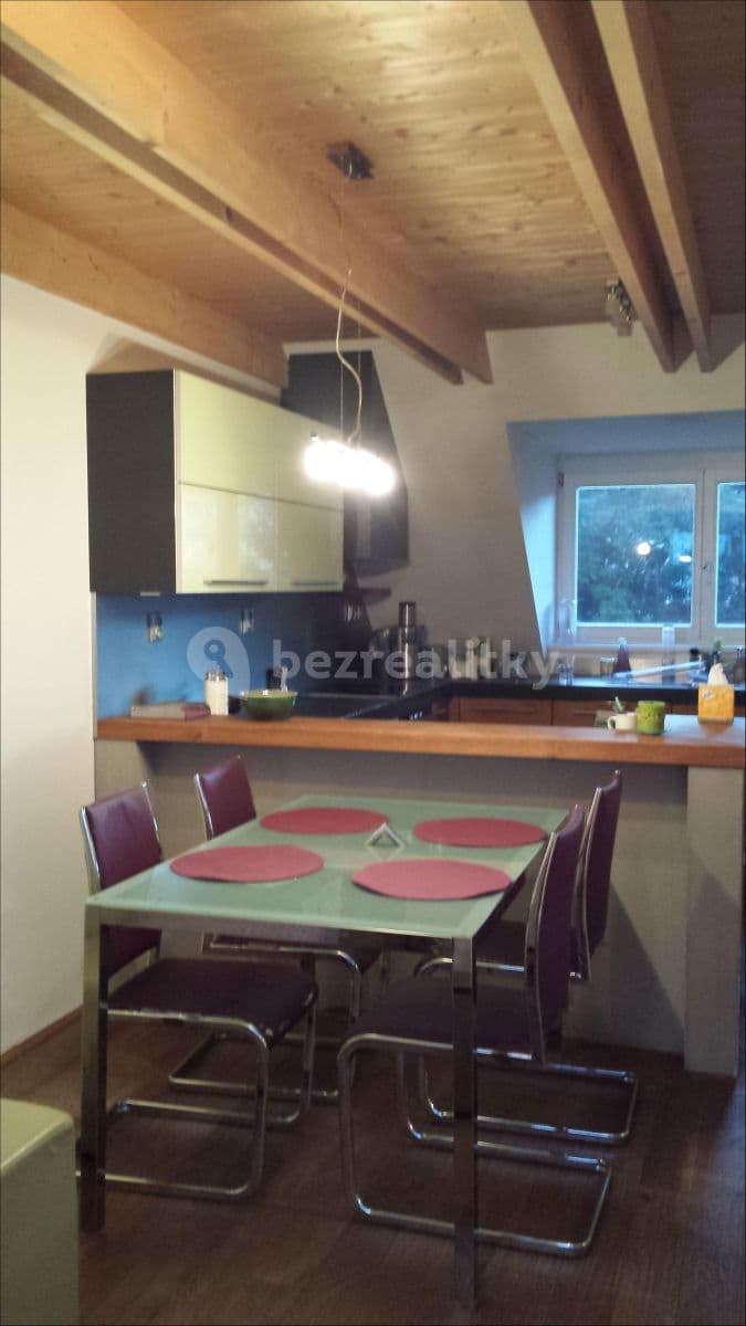 Prenájom bytu 2-izbový 70 m², Na Vršku, Praha, Praha Prenájom bytu 2-izbový 70 m², Na Vršku, Praha, Praha