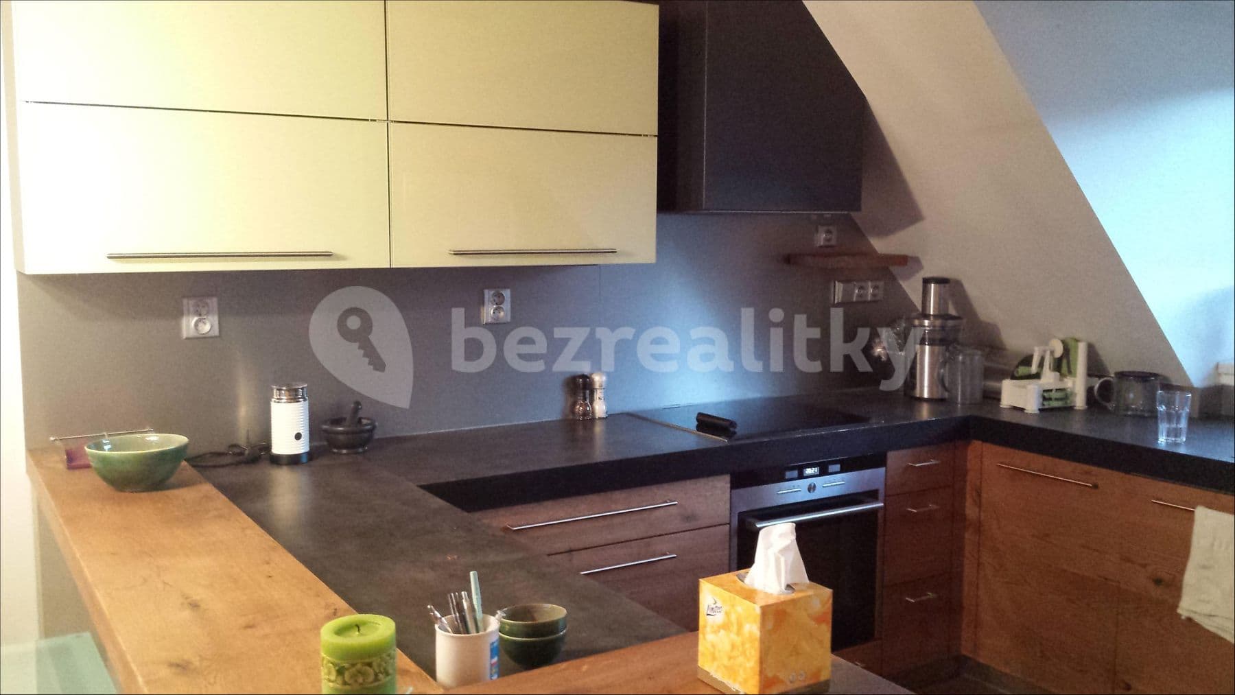 Prenájom bytu 2-izbový 70 m², Na Vršku, Praha, Praha Prenájom bytu 2-izbový 70 m², Na Vršku, Praha, Praha