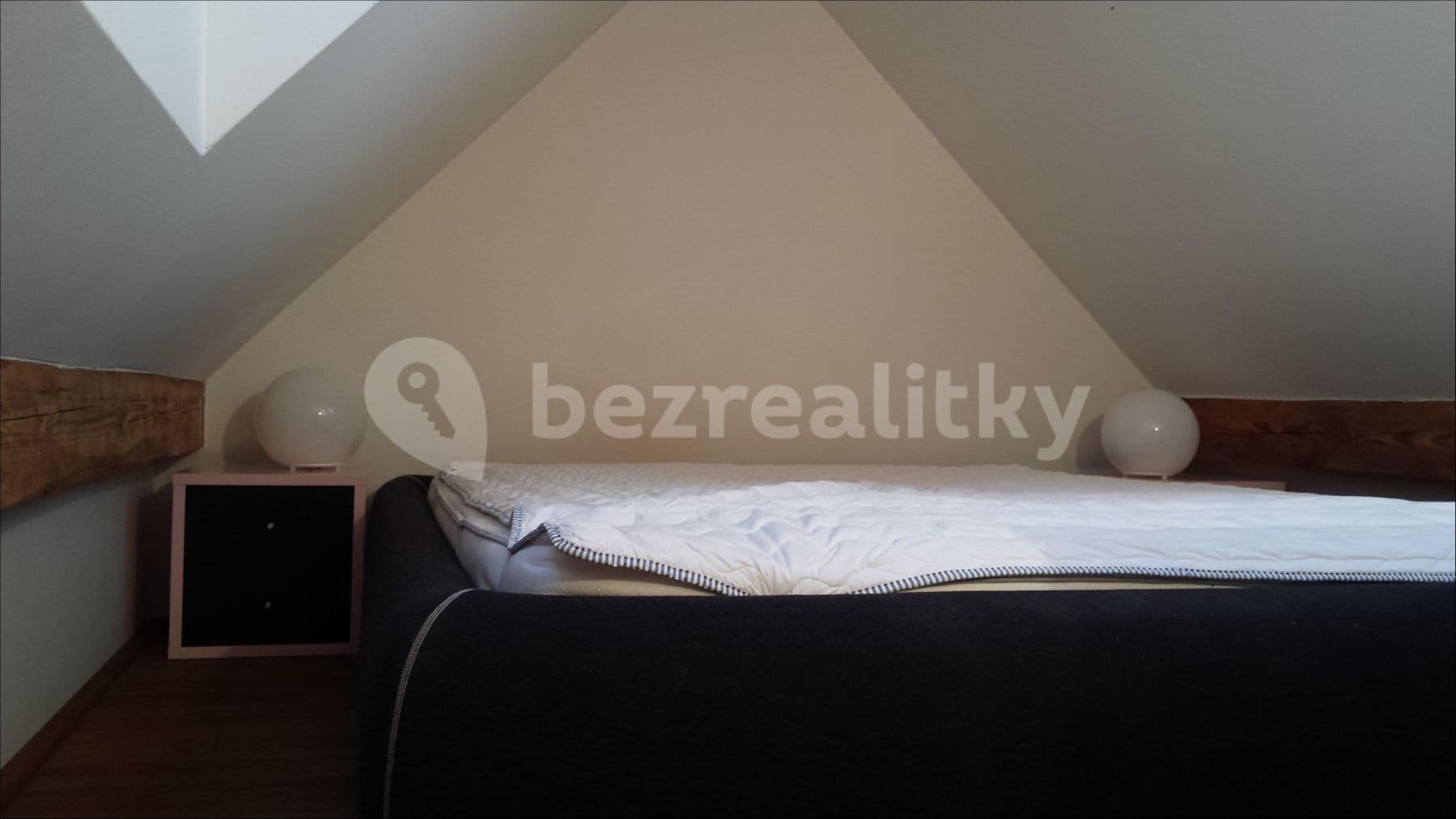 Prenájom bytu 2-izbový 70 m², Na Vršku, Praha, Praha Prenájom bytu 2-izbový 70 m², Na Vršku, Praha, Praha