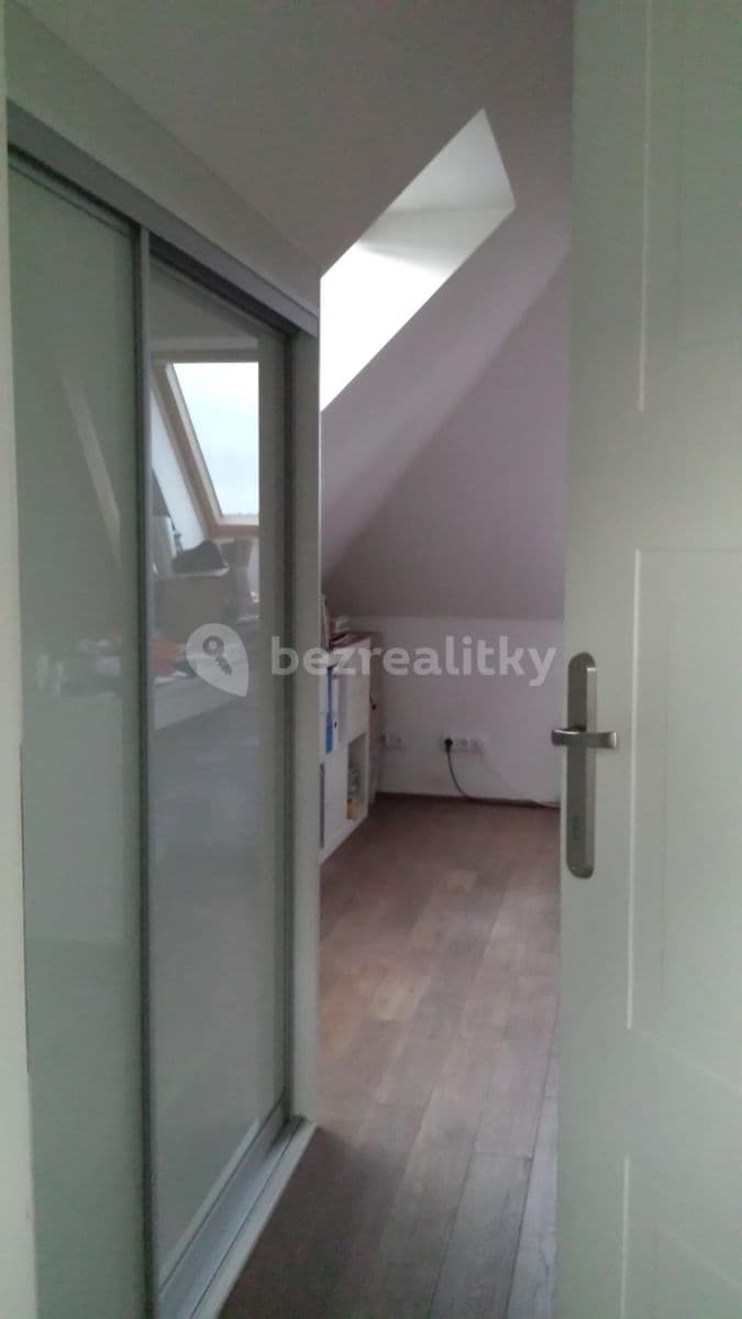 Prenájom bytu 2-izbový 70 m², Na Vršku, Praha, Praha Prenájom bytu 2-izbový 70 m², Na Vršku, Praha, Praha