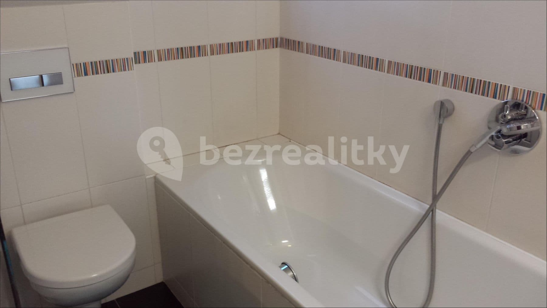Prenájom bytu 2-izbový 70 m², Na Vršku, Praha, Praha Prenájom bytu 2-izbový 70 m², Na Vršku, Praha, Praha