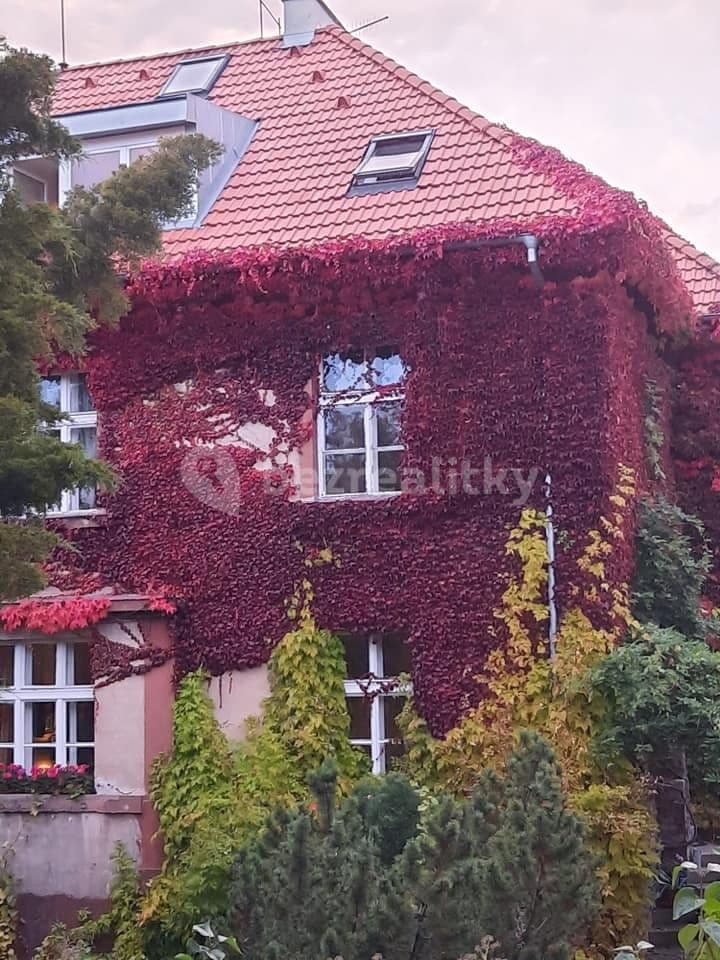 Prenájom bytu 2-izbový 70 m², Na Vršku, Praha, Praha Prenájom bytu 2-izbový 70 m², Na Vršku, Praha, Praha