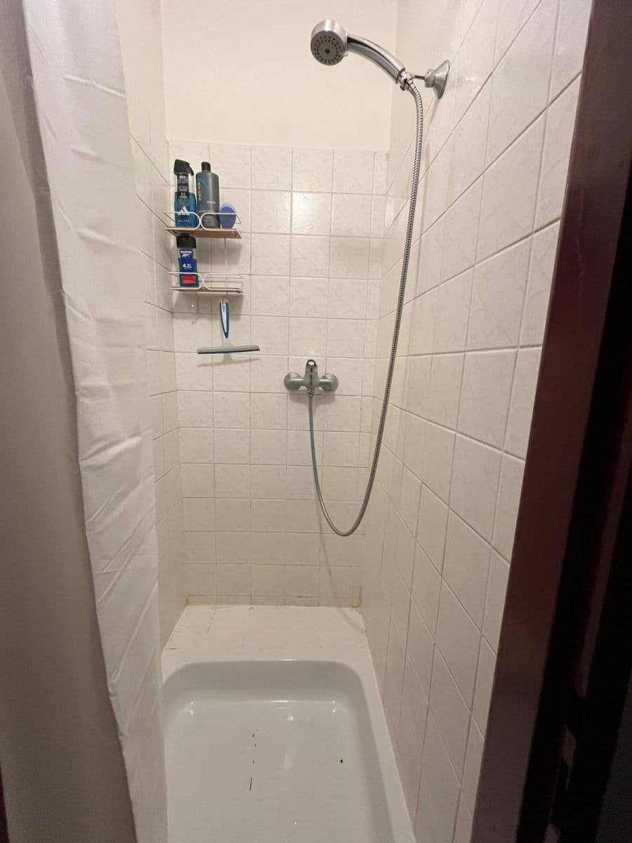 Prenájom bytu Garsoniéra 21 m², Dvouletky, Praha, Praha Prenájom bytu Garsoniéra 21 m², Dvouletky, Praha, Praha