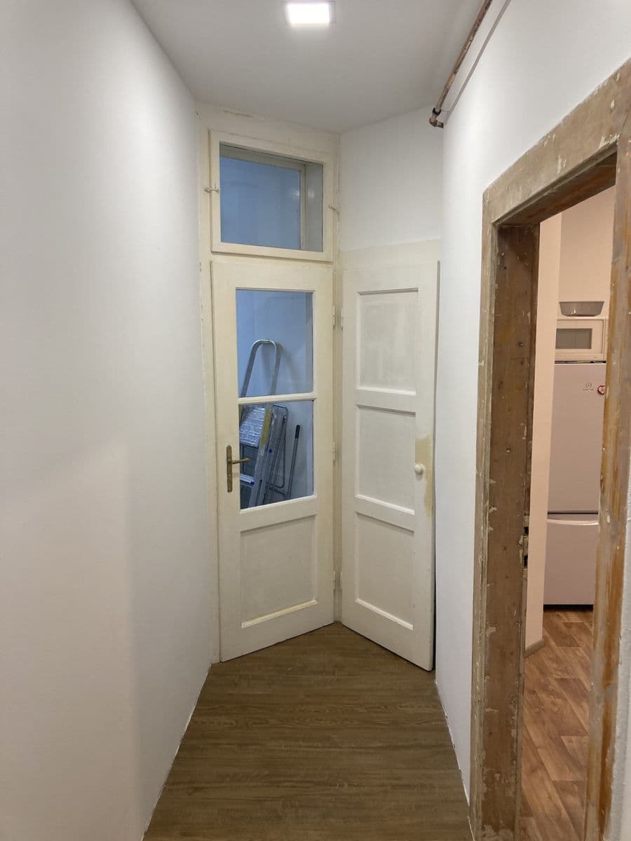 Prenájom bytu 1-izbový 45 m², Šmeralova, Olomouc, Olomoucký kraj Prenájom bytu 1-izbový 45 m², Šmeralova, Olomouc, Olomoucký kraj