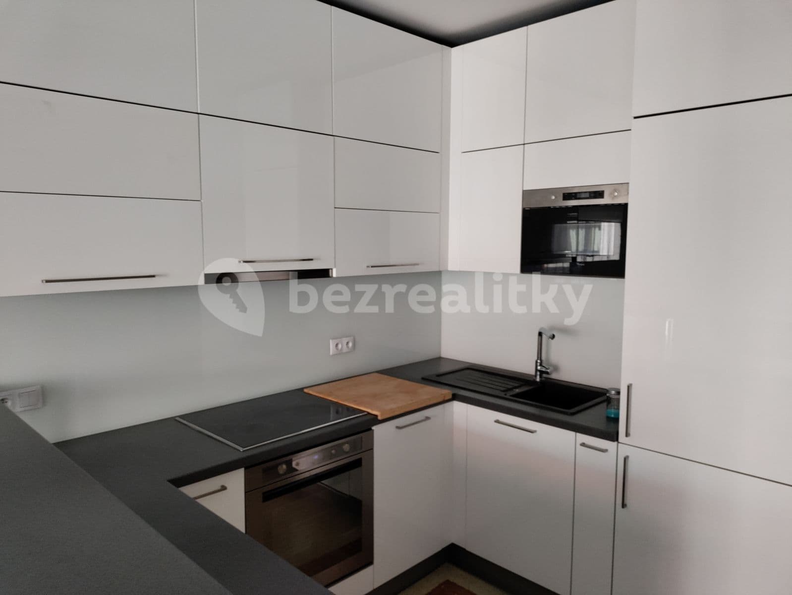 Prenájom bytu 2-izbový 48 m², Pod Harfou, Praha, Praha Prenájom bytu 2-izbový 48 m², Pod Harfou, Praha, Praha